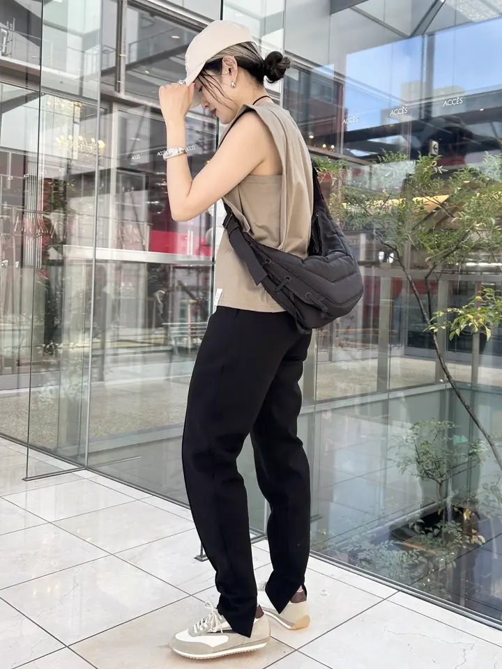 HYKE(ハイク)】 POWER SHOULDER TOP｜PARIGOT ONLINE（パリゴオンライン）
