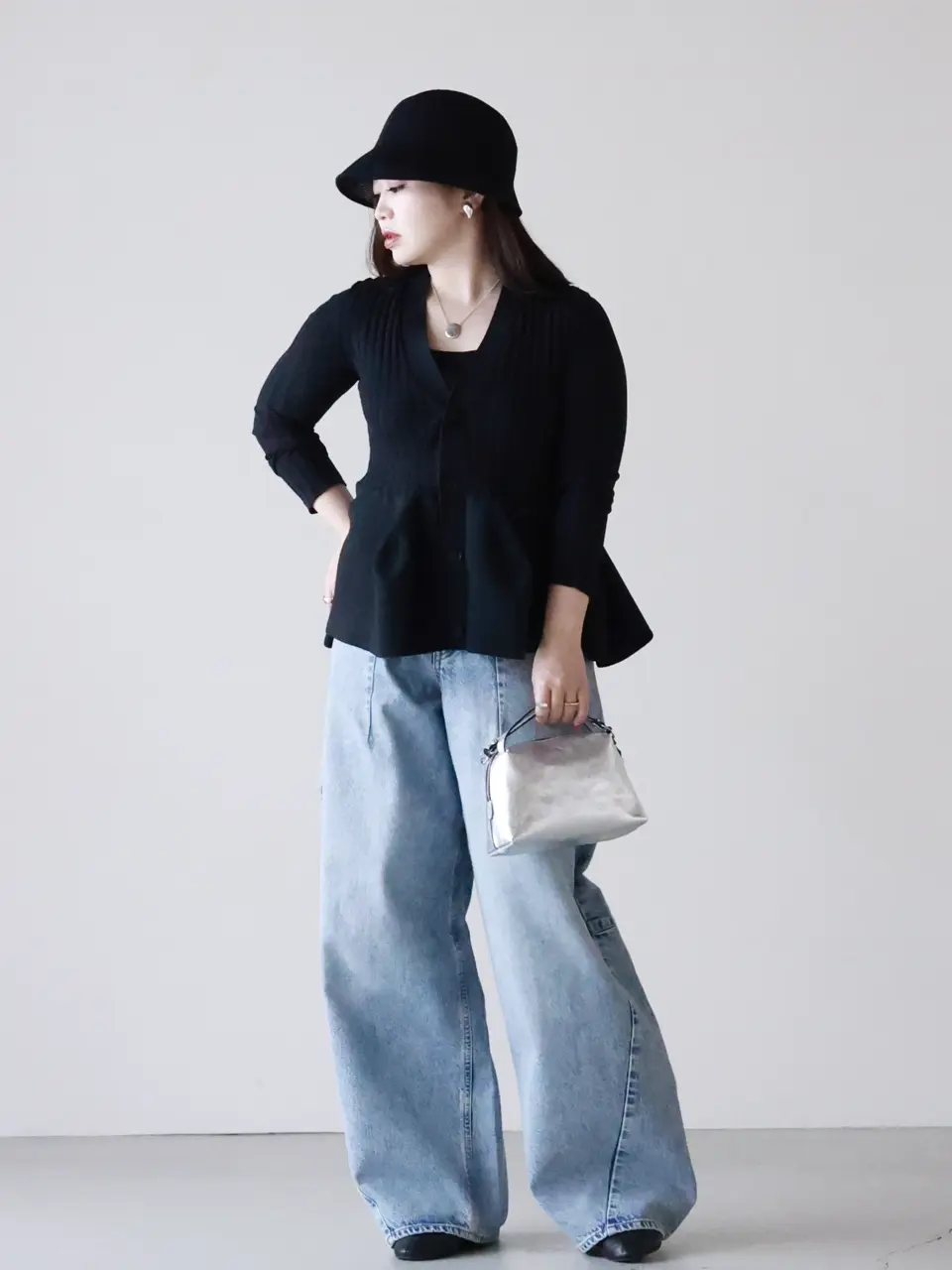 CFCL(シーエフシーエル)】 MESH KNIT ASYMMETRIC HAT｜PARIGOT ONLINE