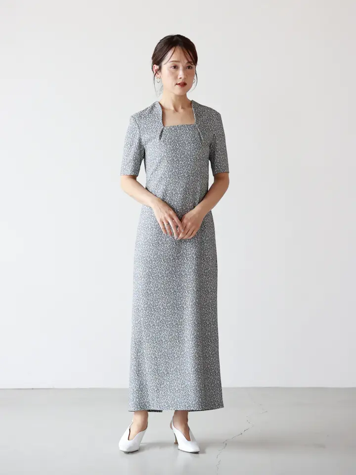 Mame Kurogouchi(マメ クロゴウチ)】 Floral Jacquard Square Neck