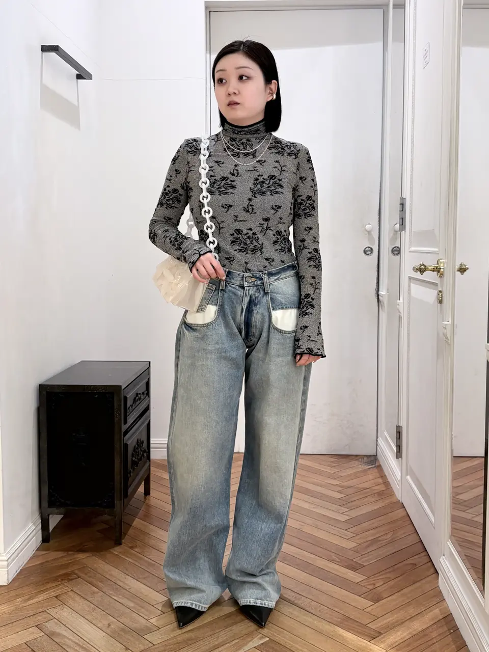 Maison Margiela(メゾンマルジェラ)】 STRAIGHT JEANS WITH CONTRASTED