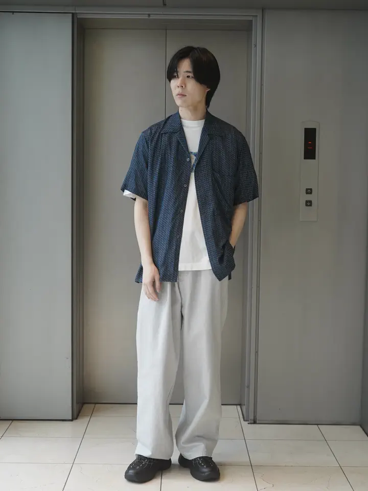 YOKE(ヨーク)】 1pleated Wide Tapered Trousers｜PARIGOT ONLINE