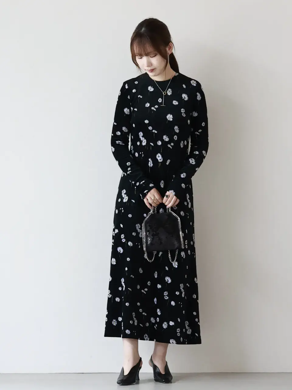 Mame Kurogouchi(マメ クロゴウチ)】 Velour Jersey Floral Dress
