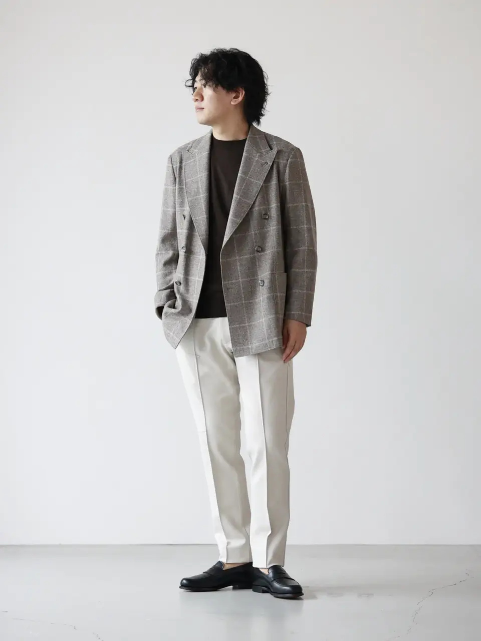 LOOK 02