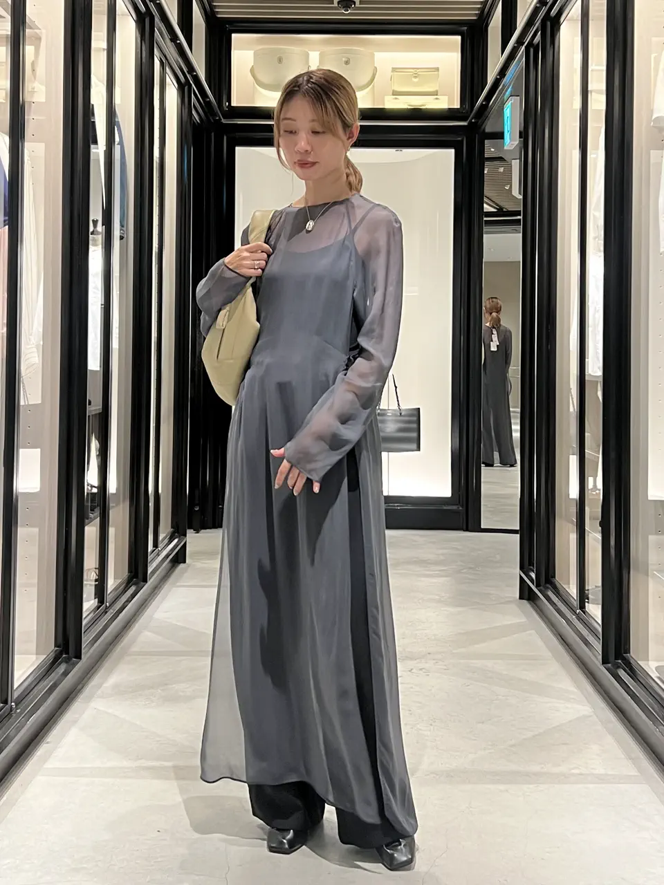 LEMAIRE(ルメール)】 DRESS WITH SLITS IN TRANSPARENT CUPRO｜PARIGOT