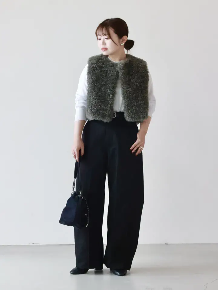 HYKE(ハイク)】 FAUX SHEARLING CROPPED VEST｜PARIGOT ONLINE（パリゴ