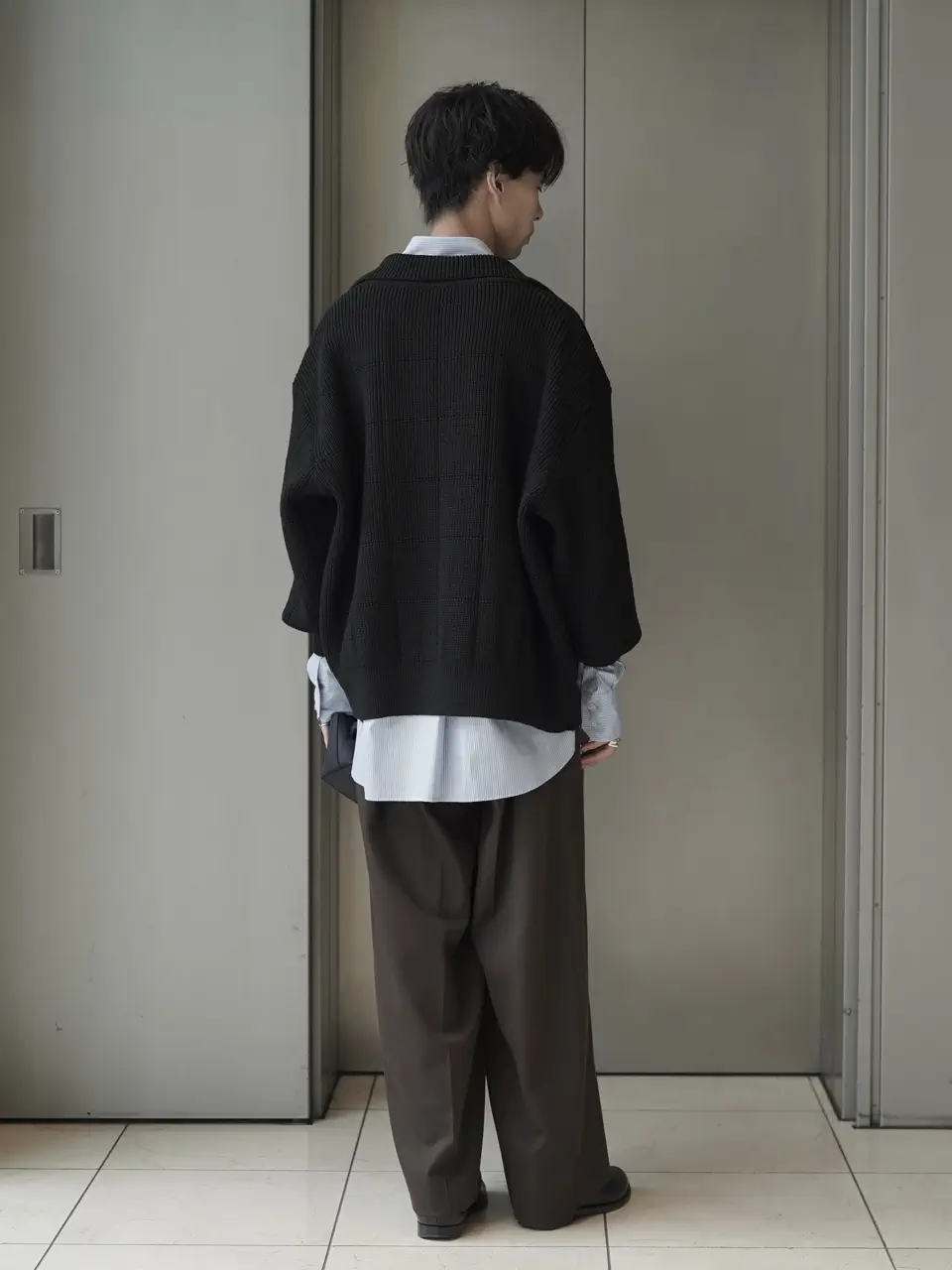 08sircus Dobby cloth 2tuck belted wide pants 着用スナップ2