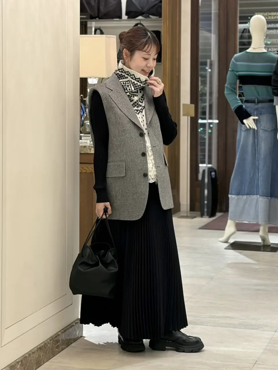 HYKE(ハイク)】 TAFFETA PLEATED SKIRT｜PARIGOT ONLINE（パリゴ