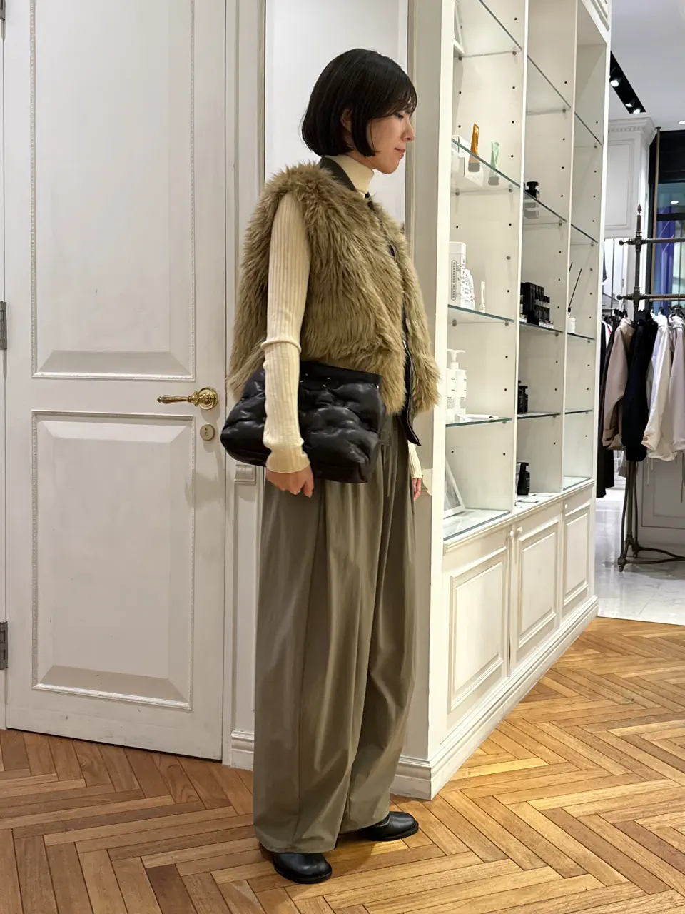 ウォッシャブルシルクタートルネックニットのスタッフスナップ