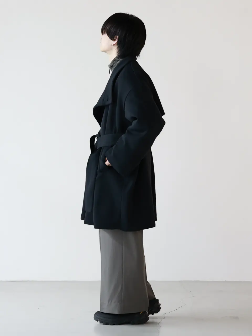 CFCL(シーエフシーエル) PADDED MILAN STAND COLLAR COATの着用イメージ