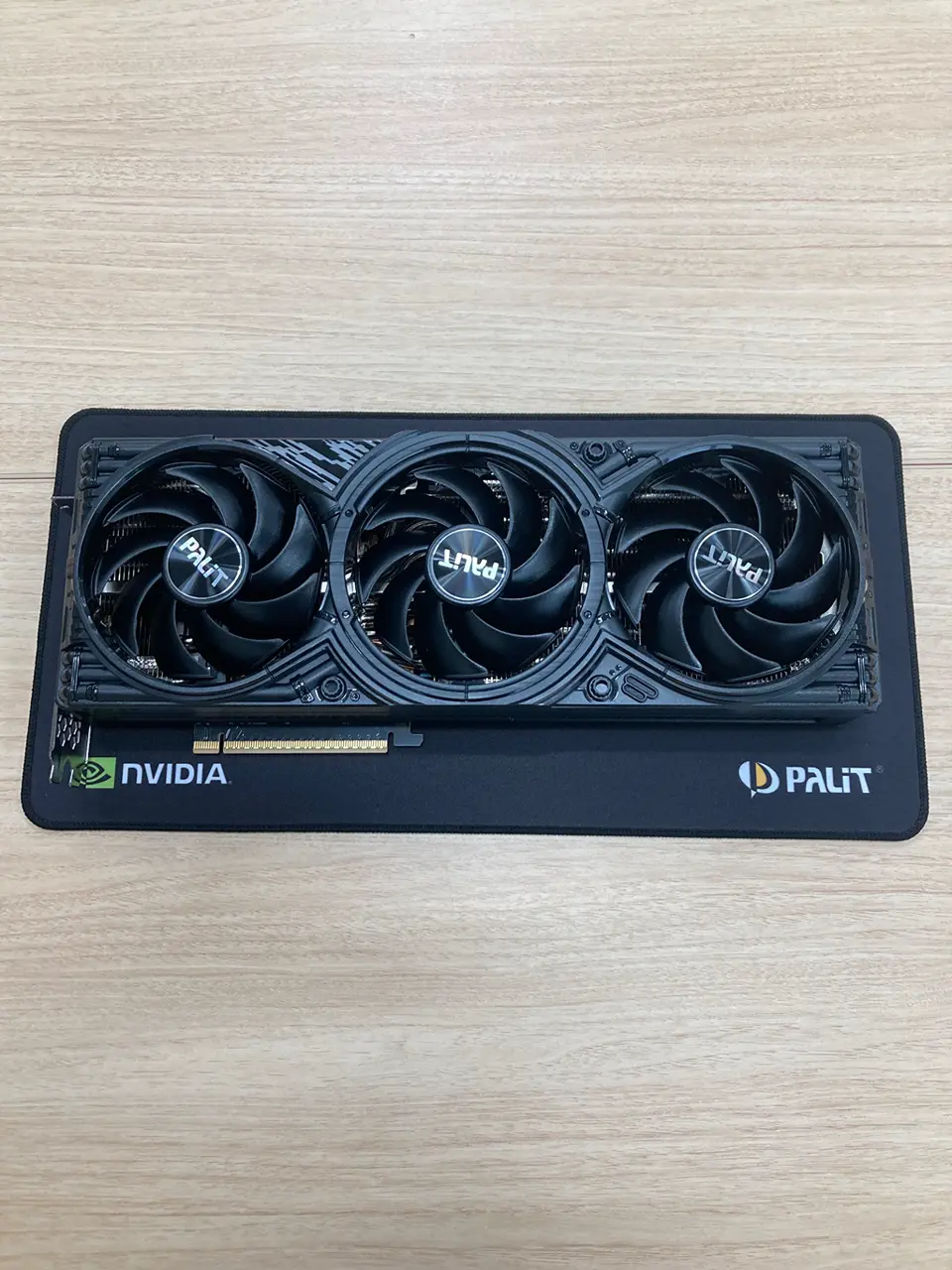 Palit NE7507T019T2-GB2031Y (GeForce RTX 5070 Ti GamingPro V1 16GB