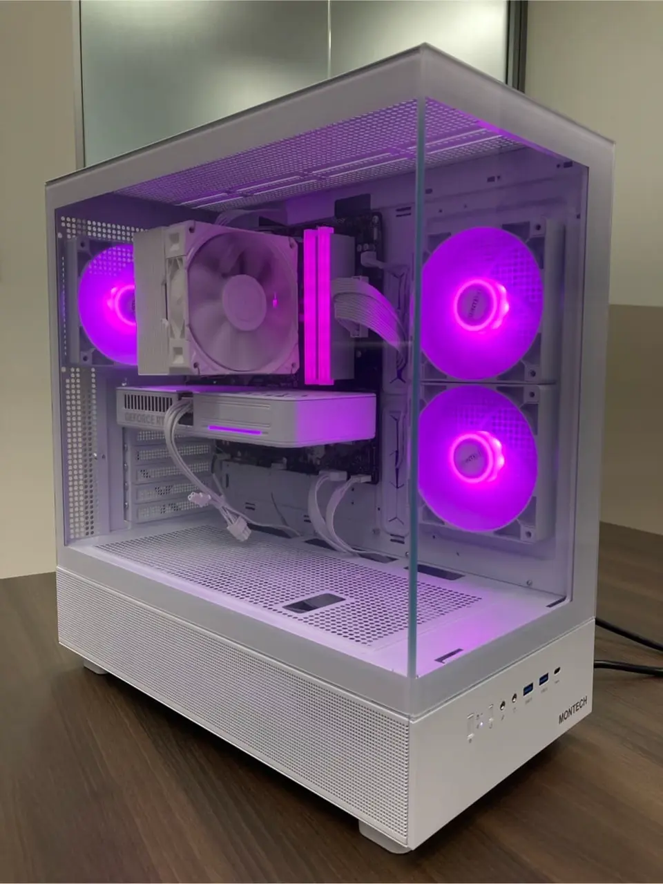 Palit RTX5060 グラフィックボードとパーツ一式セット(ホワイト系 OS