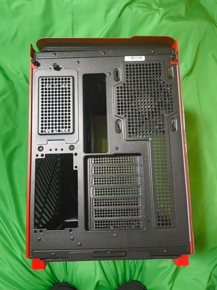 MONTECH KING 95 PRO Red (ATX ガラス レッド)を使用した、ドスパラ