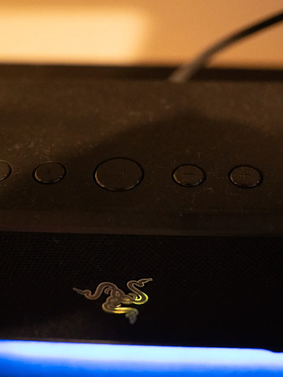Razer Leviathan V2 X (RZ05-04280100-R3M1)を使用した、ドスパラ