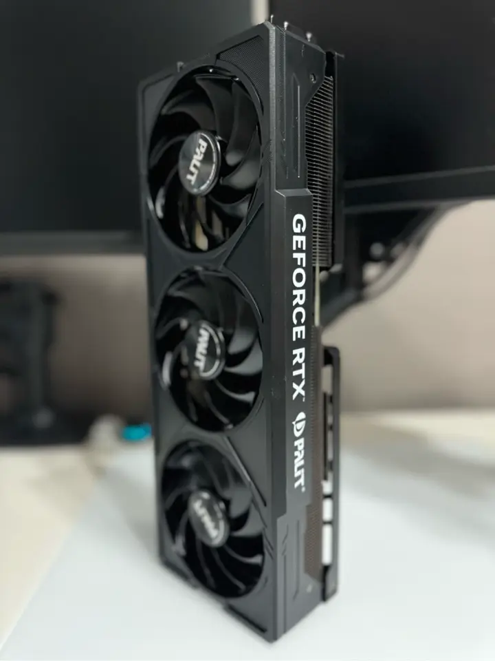 Palit NED47TSS19T2-1043J (GeForce RTX 4070 Ti SUPER JetStream OC