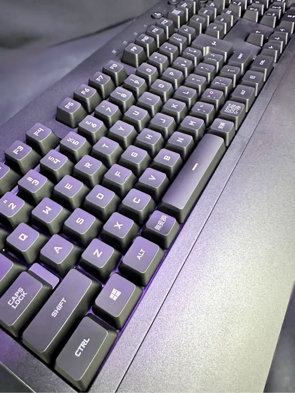 Logicool G213 RGB Gaming Keyboard G213rを使用した、ドスパラ