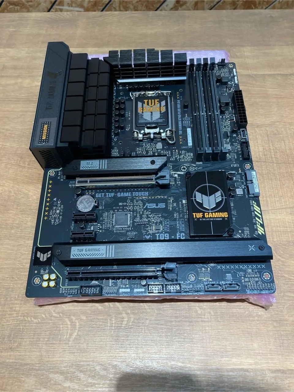 ASUS TUF GAMING B760-PLUS WIFI D4 (B760 1700 ATX)を使用した