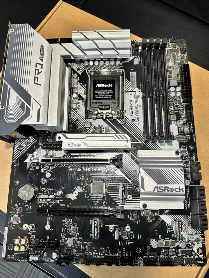 ASRock Z790 Pro RS/D4 (Z790 1700 ATX)を使用した、ドスパラスタッフ