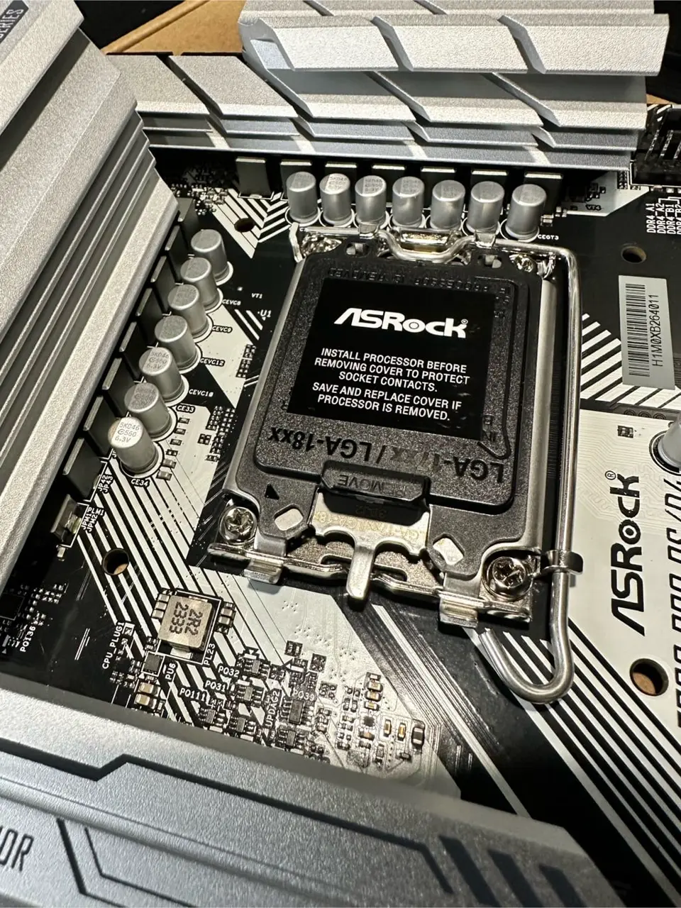 ASRock Z790 Pro RS/D4 (Z790 1700 ATX)を使用した、ドスパラスタッフ