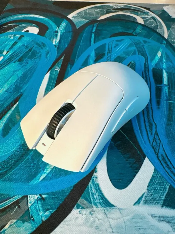 Razer DeathAdder V3 Pro White Edition (RZ01-04630200-R3A1