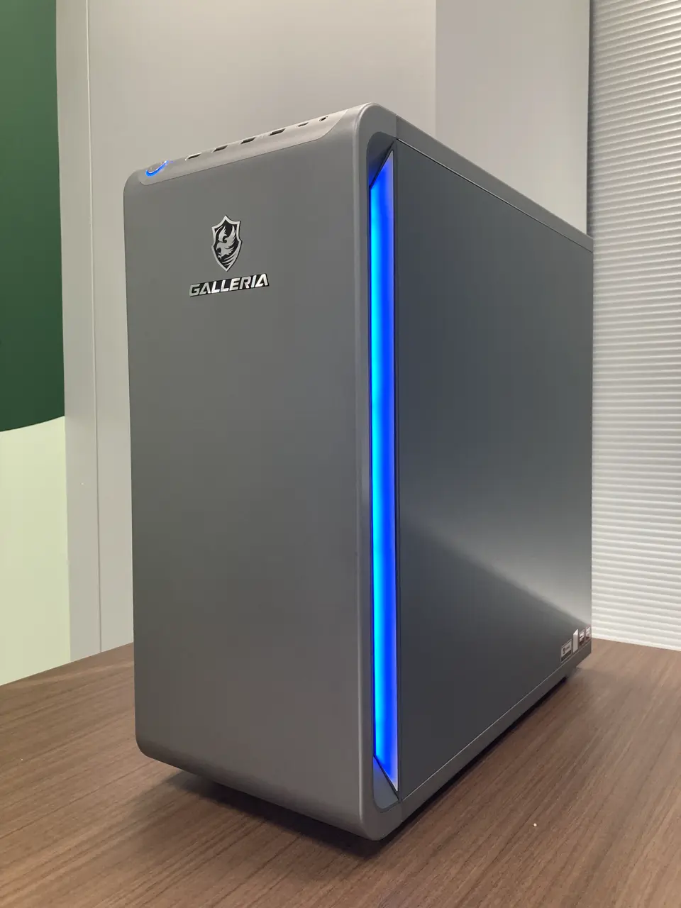 GALLERIA XDR7A-97XT-GD Ryzen 7 9800X3D搭載を使用した、ドスパラ