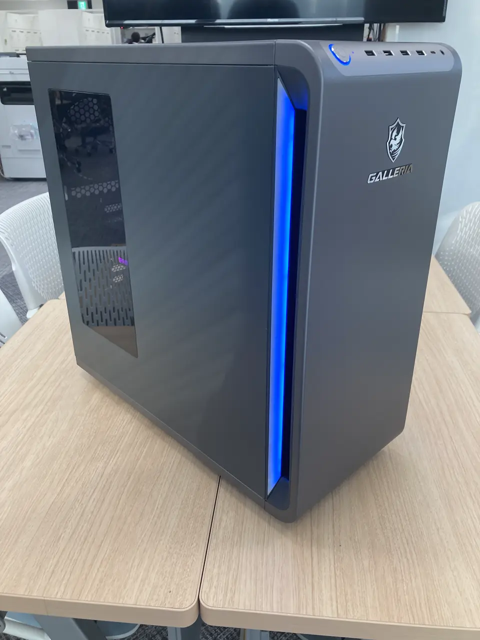 GALLERIA XDR7A-R58-GD Ryzen 7 9800X3D搭載を使用した、ドスパラ 