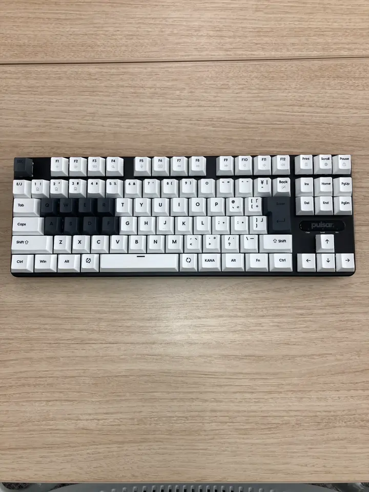 Pulsar PCMK 2 HE TKL JIS White (PCMK2HE811W)を使用した、ドスパラ
