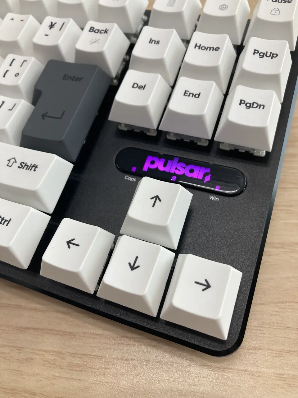 Pulsar PCMK 2 HE TKL JIS White (PCMK2HE811W)を使用した、ドスパラ