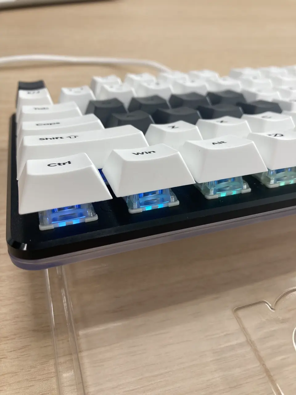 Pulsar PCMK 2 HE TKL JIS White (PCMK2HE811W)を使用した、ドスパラ