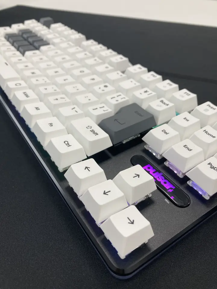 Pulsar PCMK 2 HE TKL JIS White (PCMK2HE811W)を使用した、ドスパラ