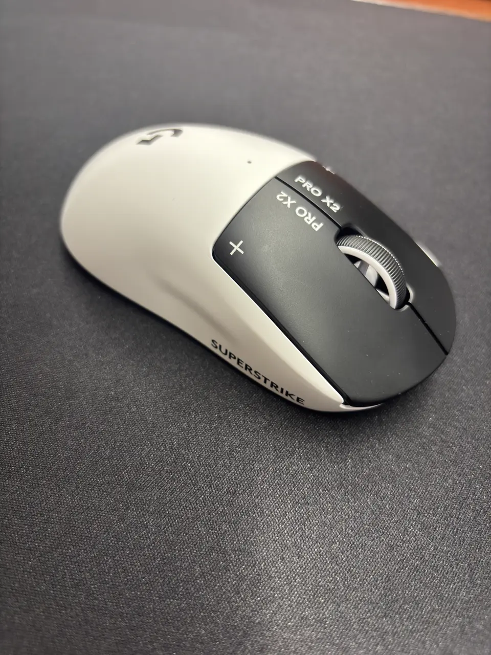 Logicool PRO X2 SUPERSTRIKE G-PPD-004WL-STRK (ホワイト)を使用した