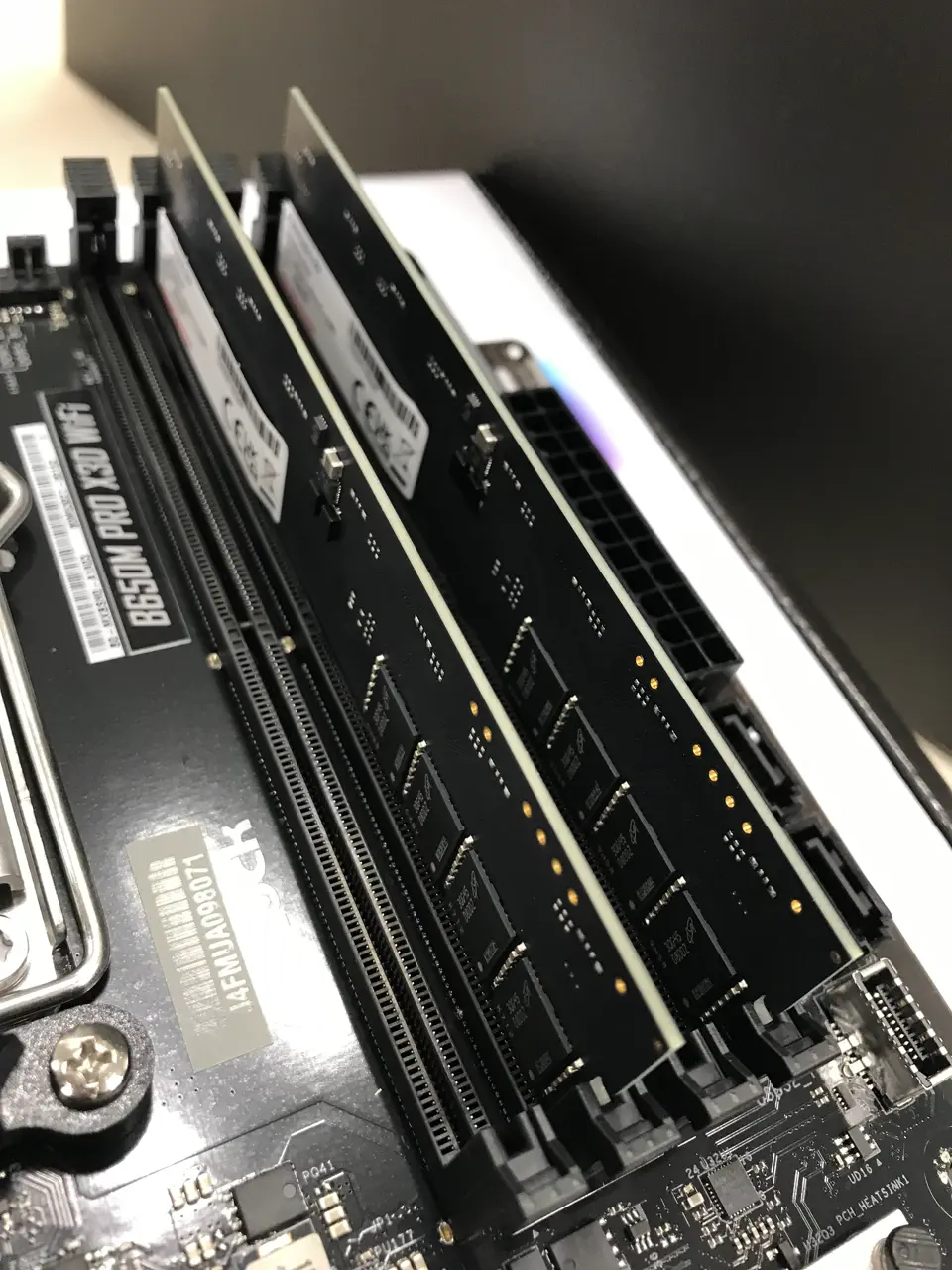 ドスパラセレクト D5D4800-16G2A (DDR5 PC5-38400 16GB 2枚組)を使用