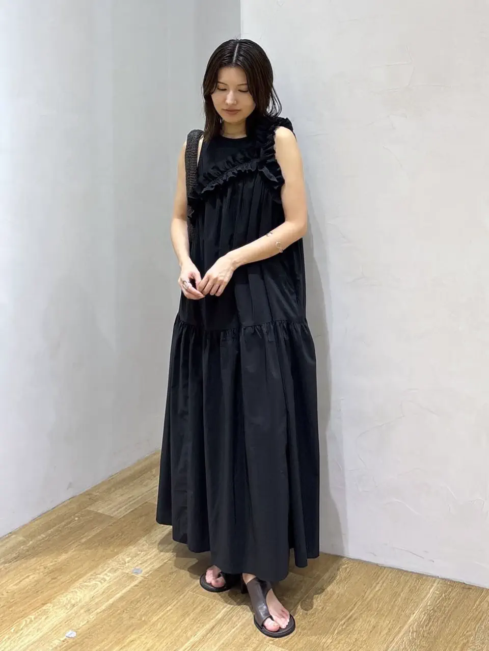 アシンメトリーフリルティアードワンピース｜STYLEMIXER（スタイル