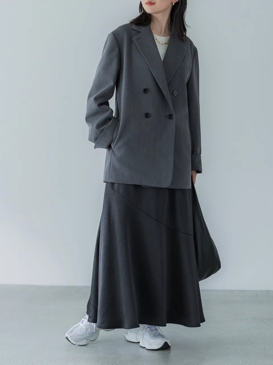 crewre クルーレ　ナイロンドレープマキシスカート　サイズ3 crewre（クルーレ）の「ドレープサテンマキシスカート（スカート
