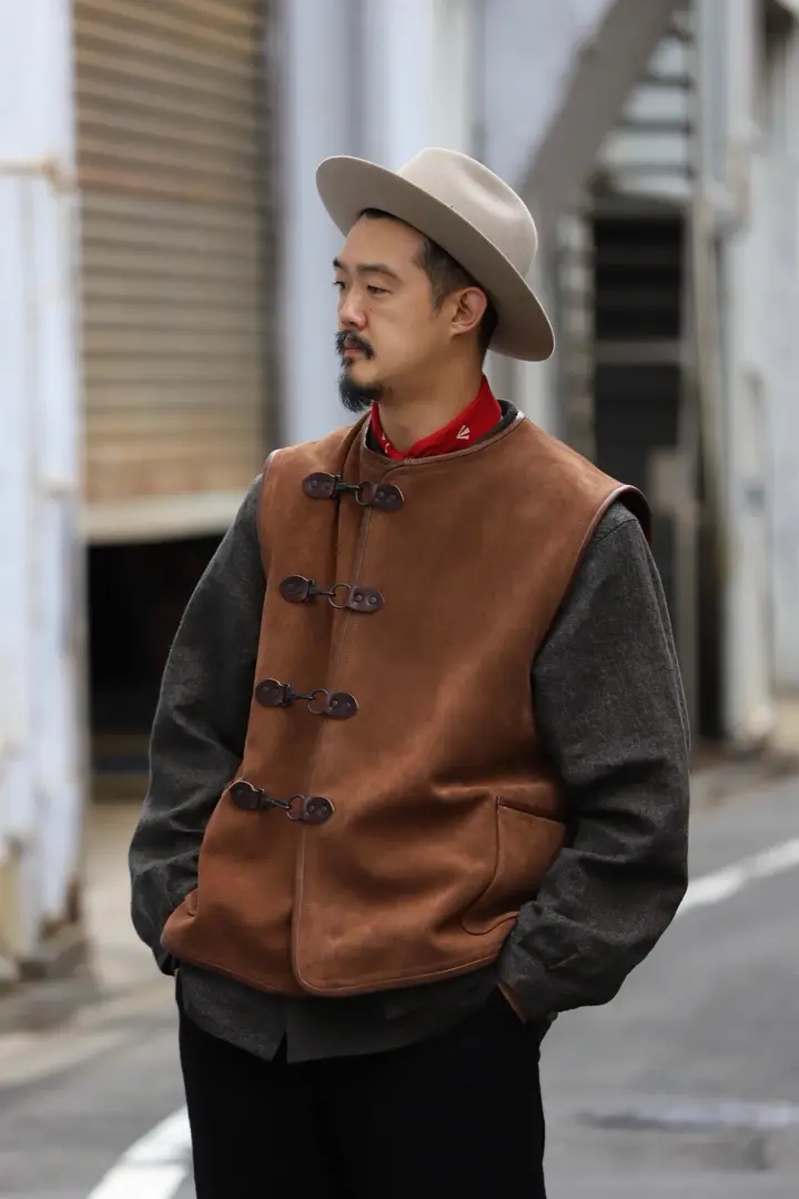 CAPTAIN VEST OIL VELOUR – OUTER LIMITS CO.,LTD