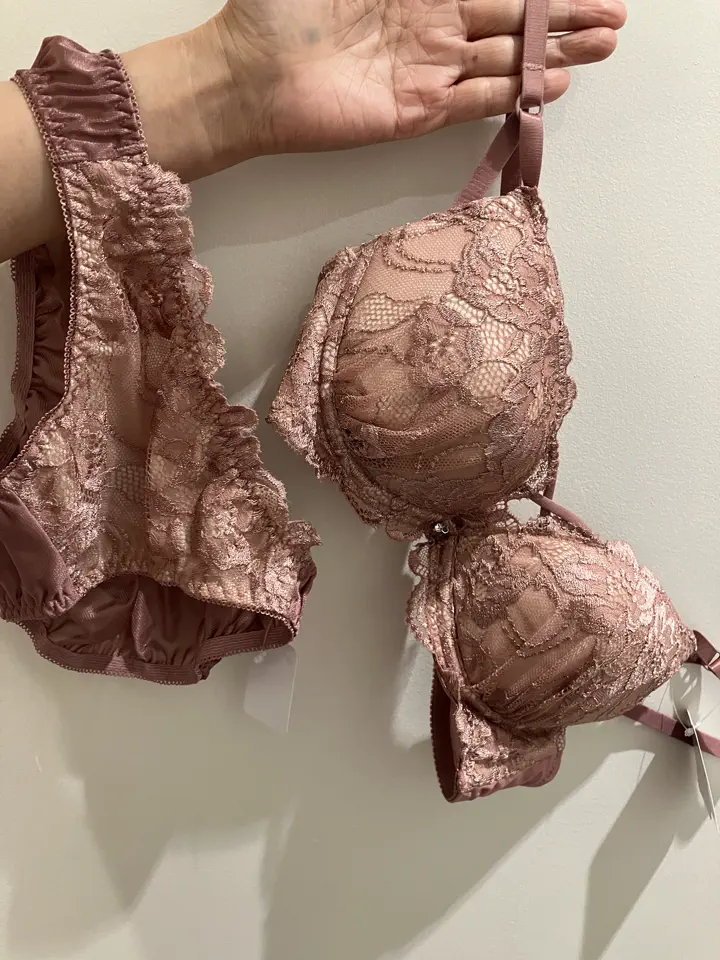 salute♡ブラセット マルートとやま店】レーシーバイカラーノンワイヤーブラセット