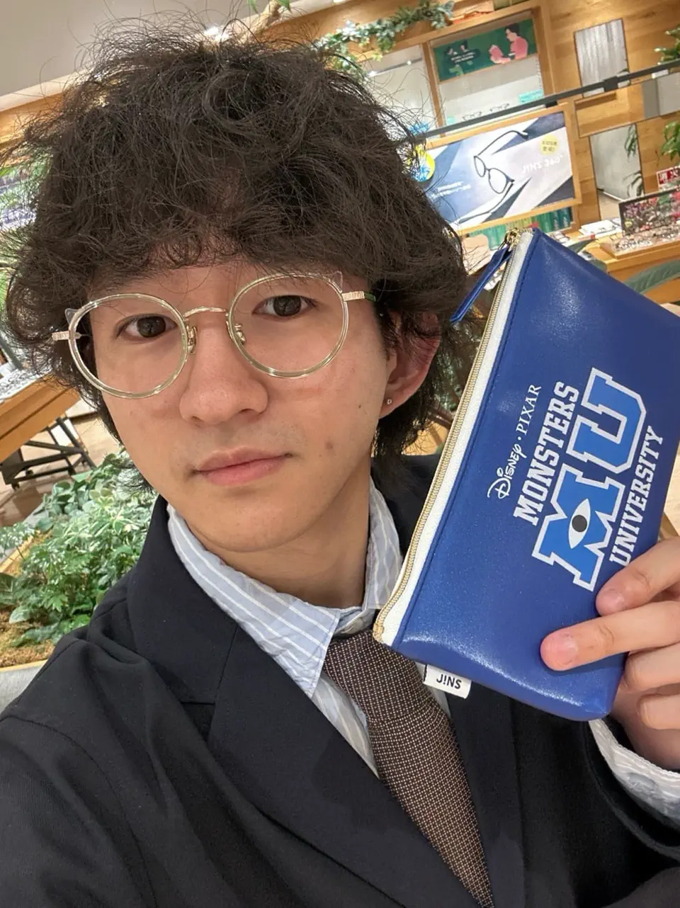 たす。のDisney/Pixar Monsters University デザイン / マイクモデルの