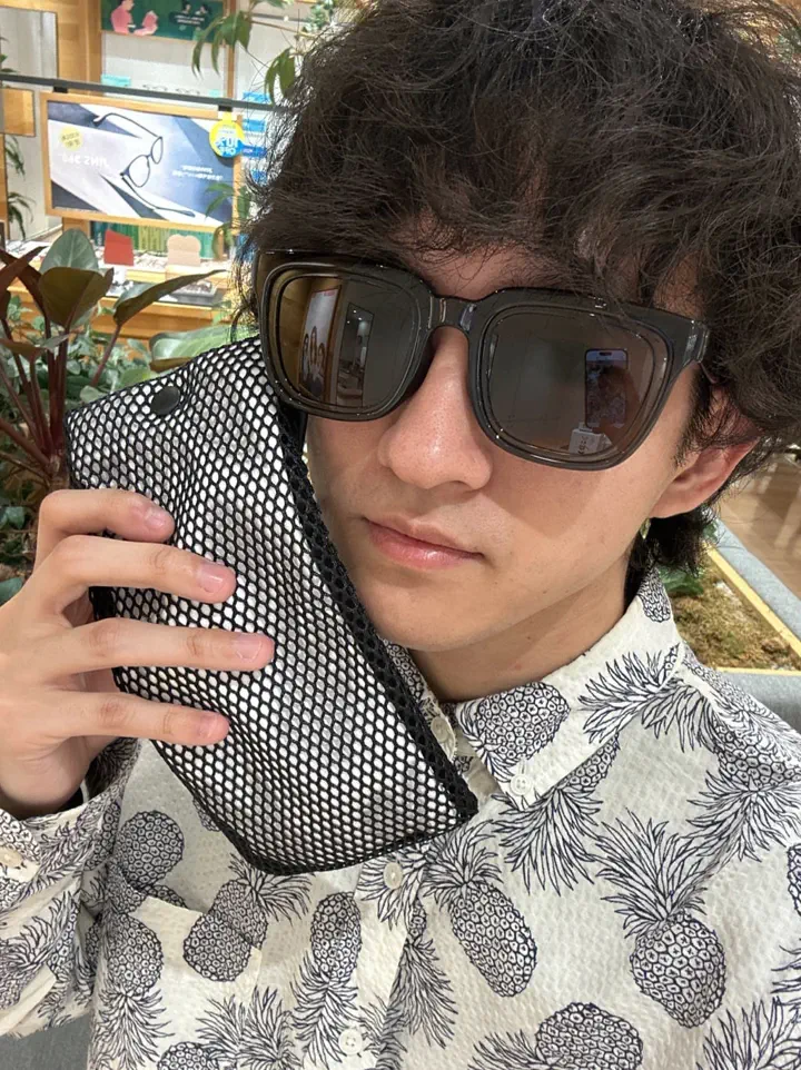 たす。のJINS for beautiful people parallax sunglassesの