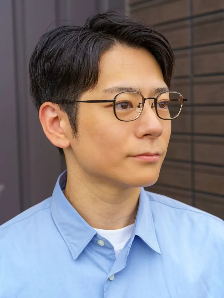 目が小さくならないメガネ ウェリントン チタン合金（βチタン） UNISEX
