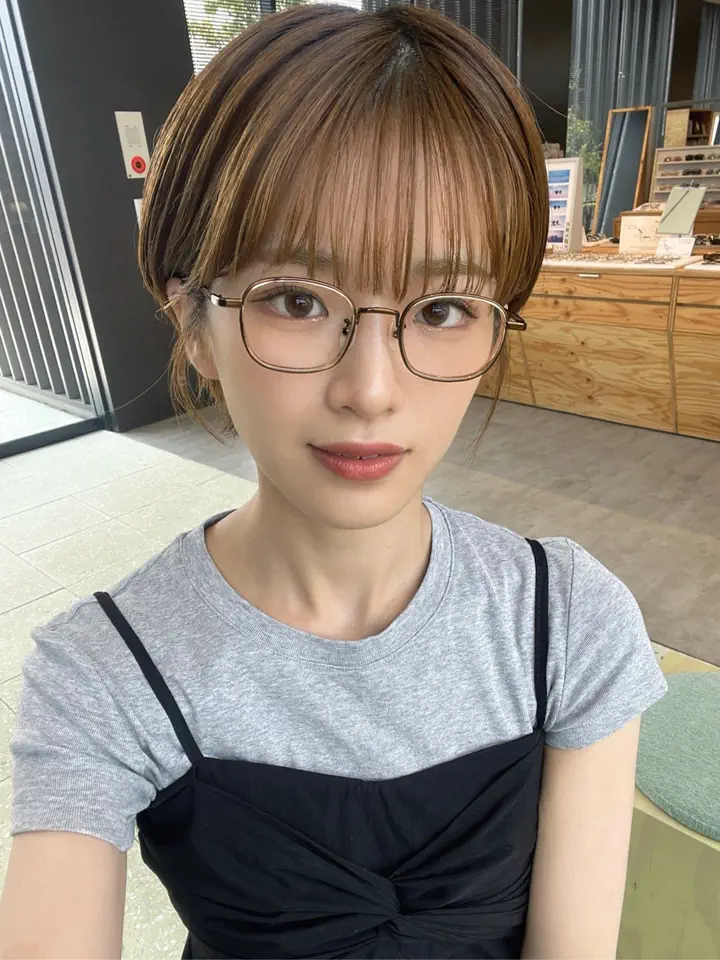 目が小さくならないメガネ ウェリントン チタン合金（βチタン） UNISEX