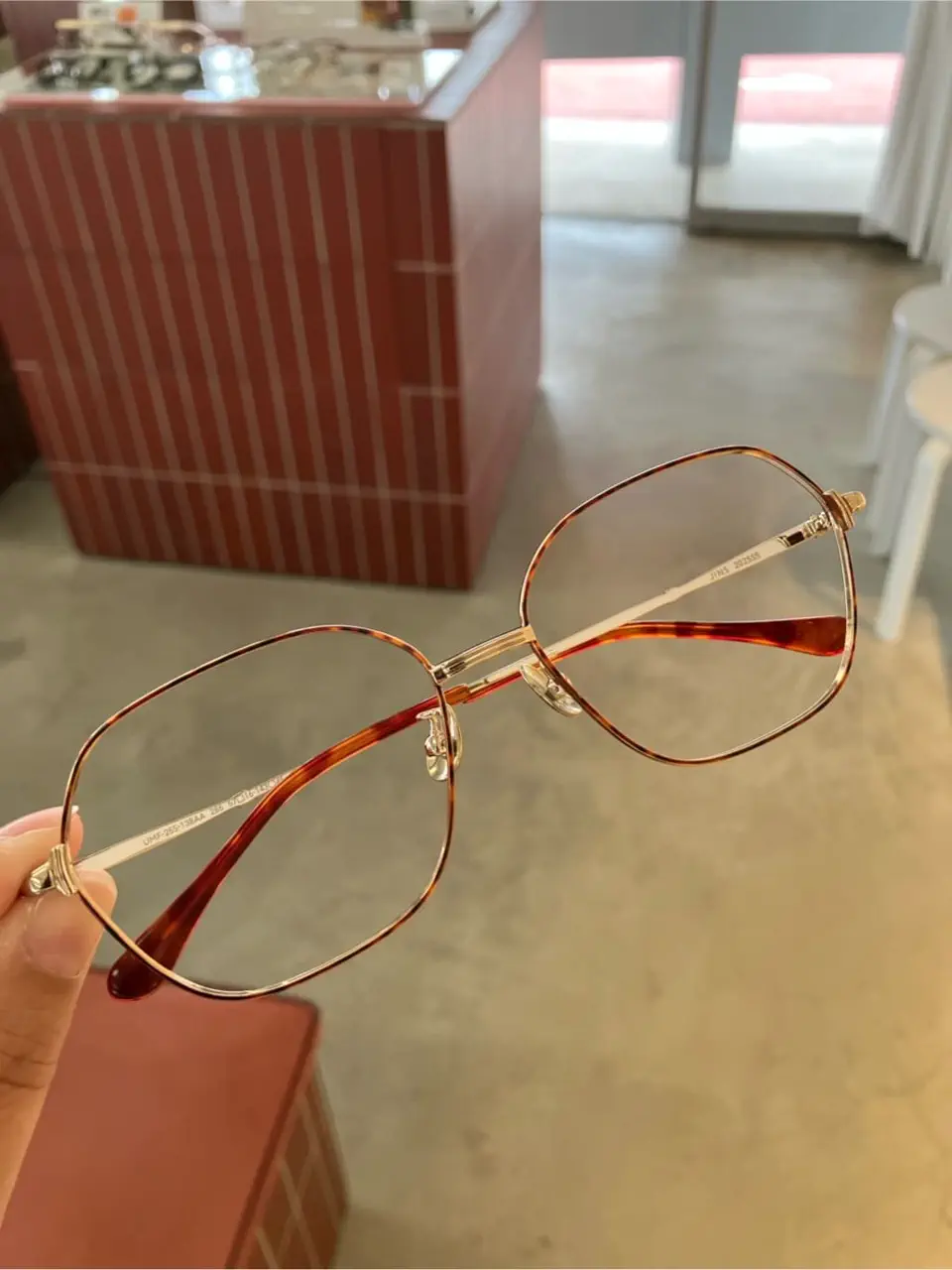 JINS TODAY 2025SS ブラウンデミ　miumiu風オーバル mimimiのJINS TODAY 2025SSのコーディネート(2025/07/10) | JINS