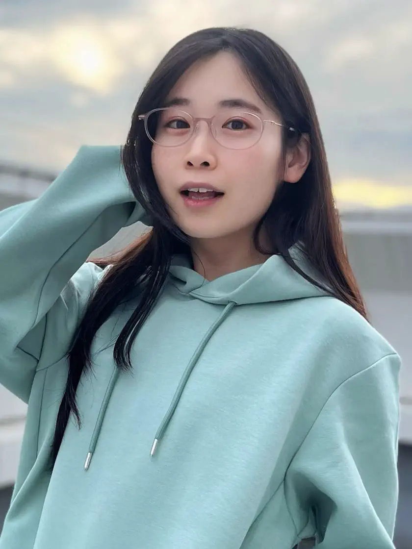 JINS Ultra Light Airframe ペールピンク　老眼鏡1.5 MariのUltra Light Airframeのコーディネート(2022/12/01) | JINS