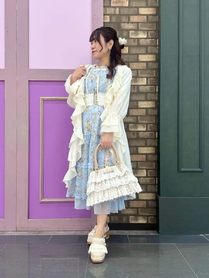 カップ付き蝶々レースキャミ【期間限定価格】 | axes femme 公式