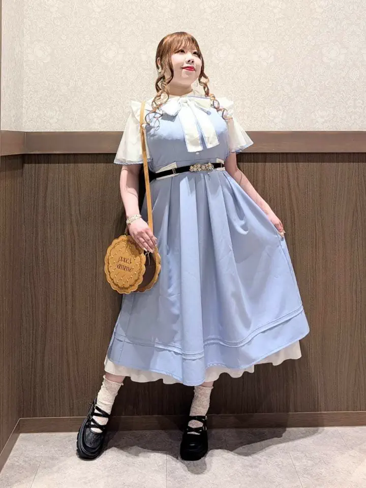 みぃ様リクエスト桜　ビール　ネモフィラ　朝顔　りんご　マスクチャーム　イヤリング ネモフィラモチーフイヤリング | axes femme 公式オンラインショップ