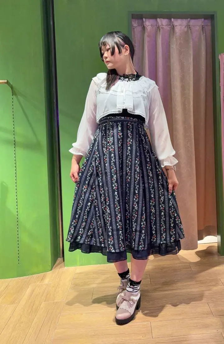 ⭐︎カール⭐︎ 苺柄切替フレアスカート【2点10%OFF対象商品】 | axes femme 公式