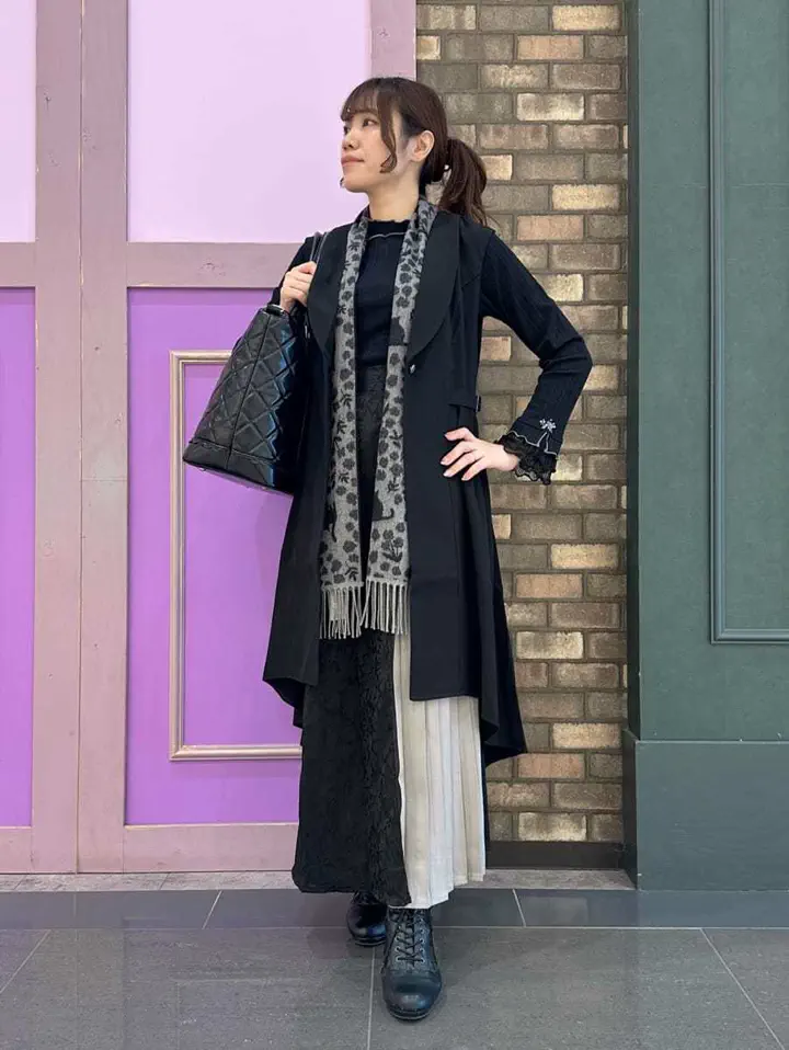 花ねこ柄ジャガードストール | axes femme -outlet- | axes femme 公式