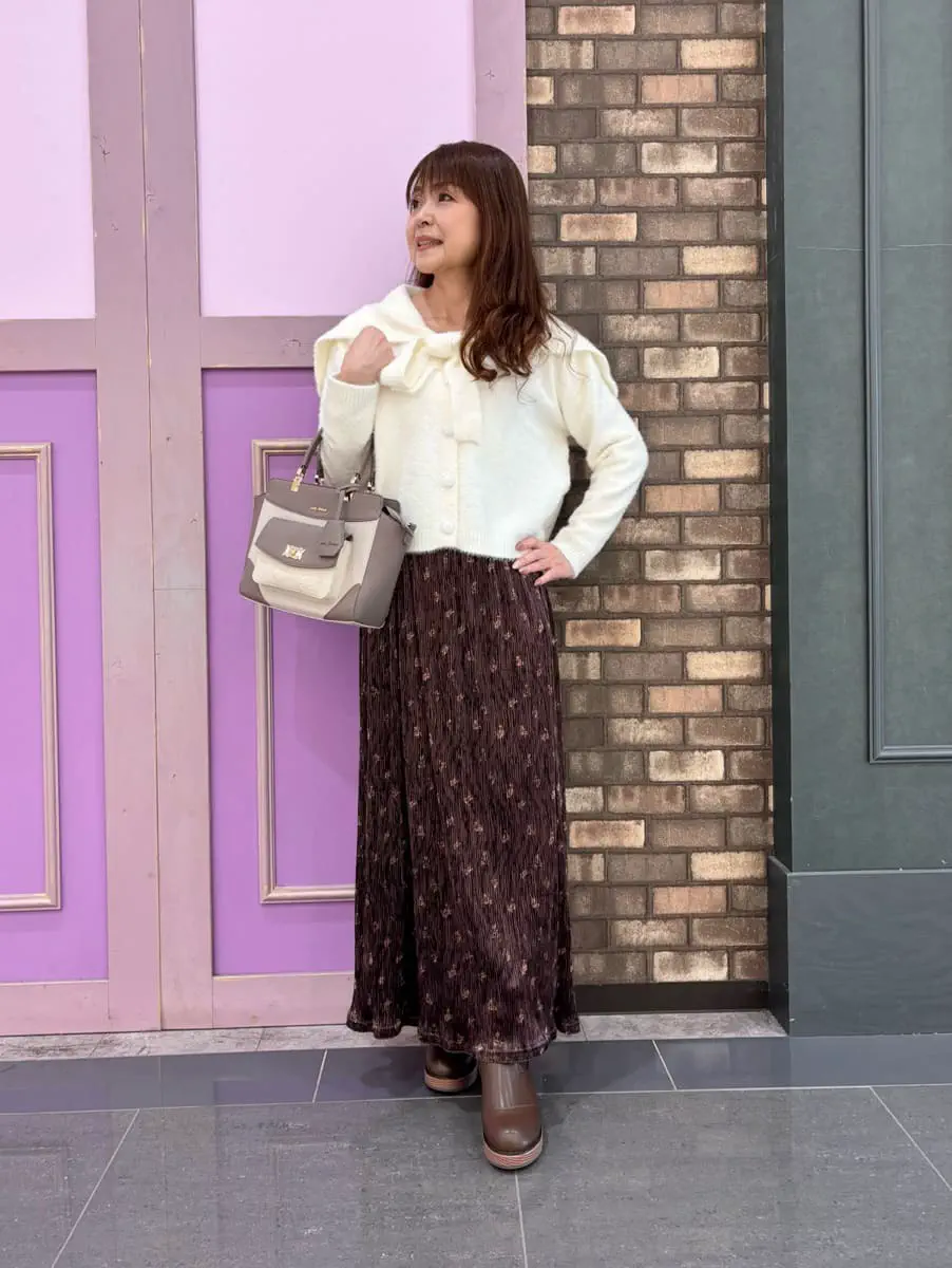 花柄ベロアスカート【期間限定価格】 【2点10％OFF対象】 | axes femme