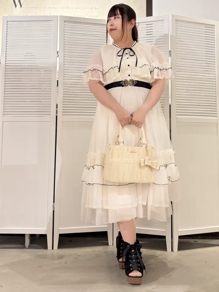 フラワーバンスクリップ | axes femme 公式オンラインショップ