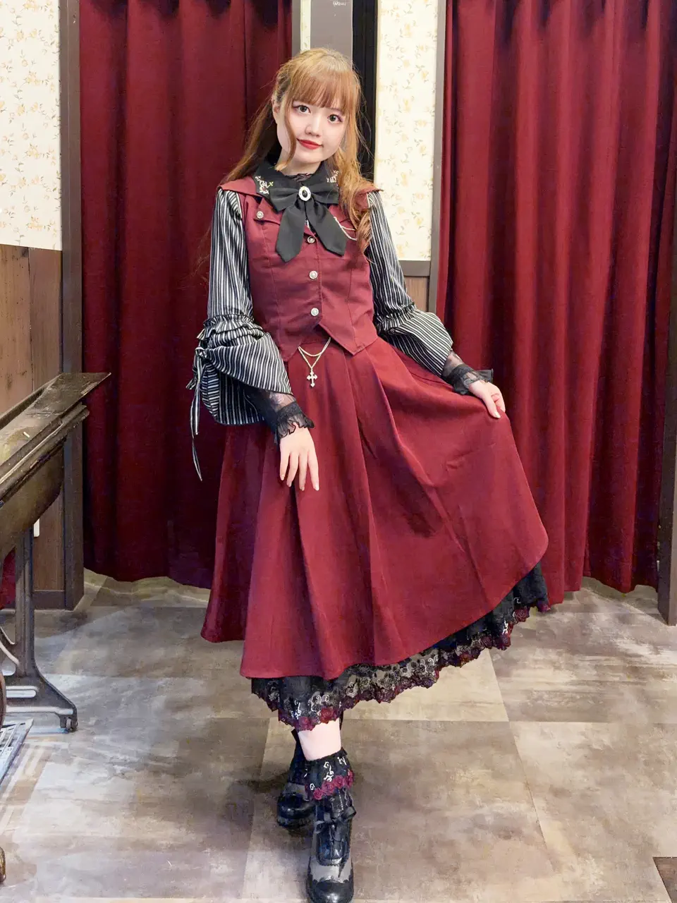 morphose フレアスカート 薔薇柄 ヘッドドレス 靴下 パニエ付き 薔薇×蝙蝠レースペチスカート | axes femme 公式オンラインショップ