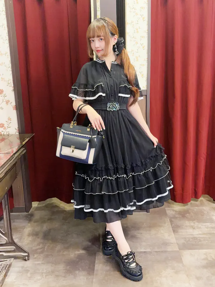 ソーイングモチーフイヤリング | axes femme 公式オンラインショップ