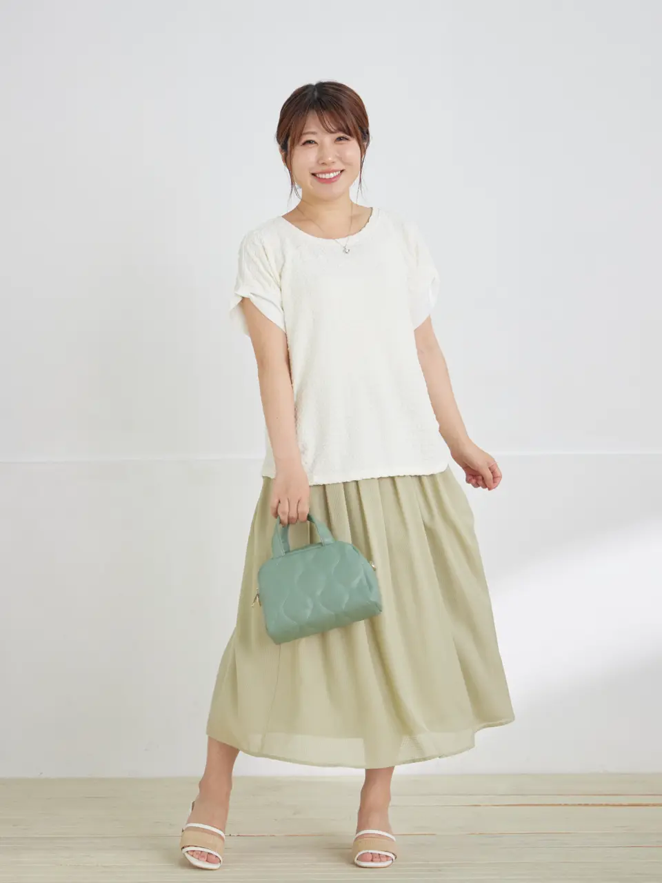 Tiaclasse chesca コーディネート画像